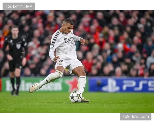 皇马比赛节奏近期表现稳健,攻防转换效率持续提升 皇马比赛节奏近期表现稳健,攻防转换效率持续提升