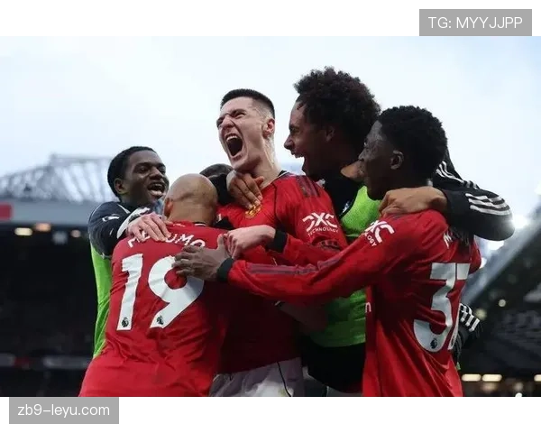 曼联关键比赛抗压能力持续承压,对球队争冠竞争格局带来阶段性变化 曼联关键比赛抗压能力持续承压,对球队争冠竞争格局带来阶段性变化